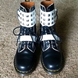 Dr. MARTENS Joska punk style studded boot